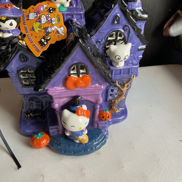 Blue Sky Hello Kitty And Friends Haunted Castle Candle House - Picture 10 of 11
